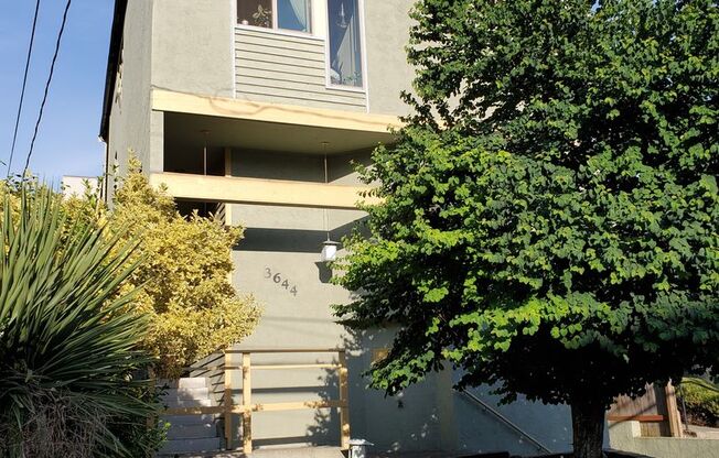 H036445Z -REF ( Sage Apartment )