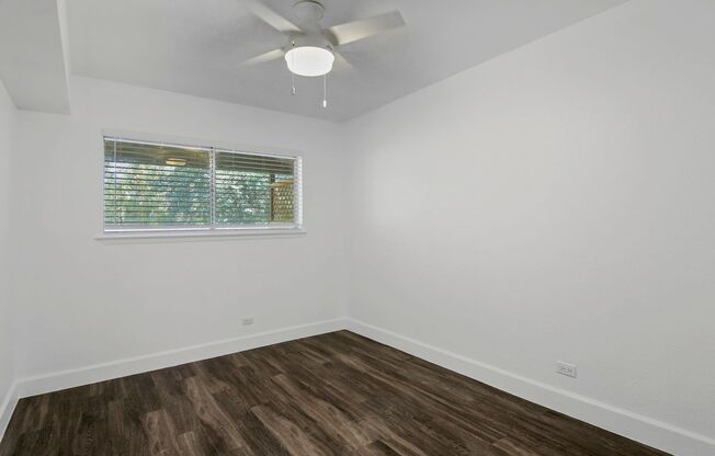 1 bed, 1 bath, 755 sqft, $1,150, Unit 107