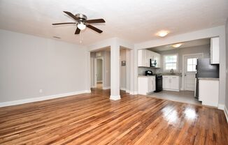 2 beds, 1 bath, 800 sqft, $1,000