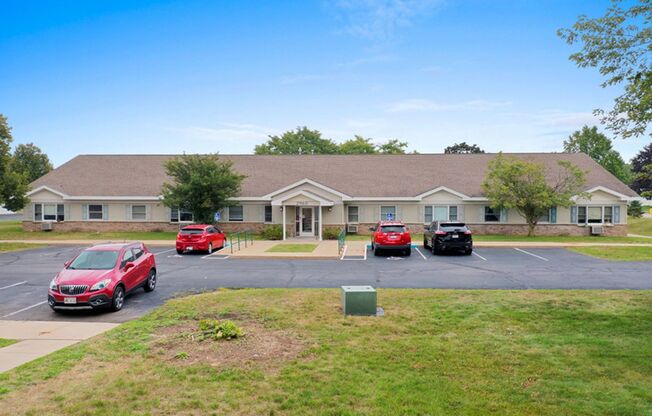 2 beds, 1 bath, 900 sqft, $995, Unit 2840-110