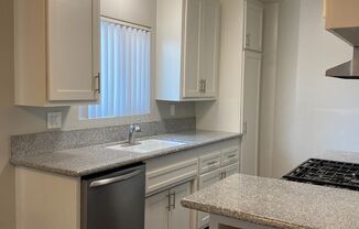 1 bed, 1 bath, 625 sqft, $2,100, Unit #12