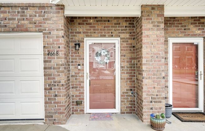 Spacious End Unit Townhome