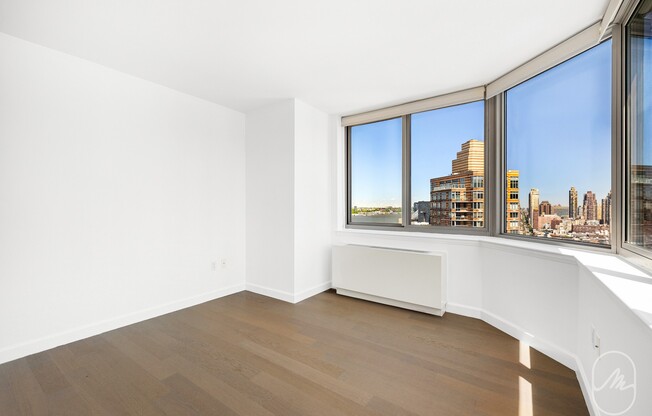 2 beds, 2 baths, $8,400, Unit PHD