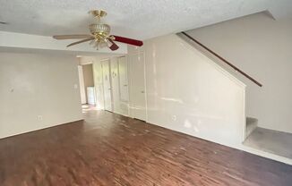 2 beds, 1.5 baths, 1,100 sqft, $995