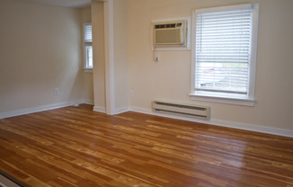 1 bed, 1 bath, $1,100, Unit Apartment C