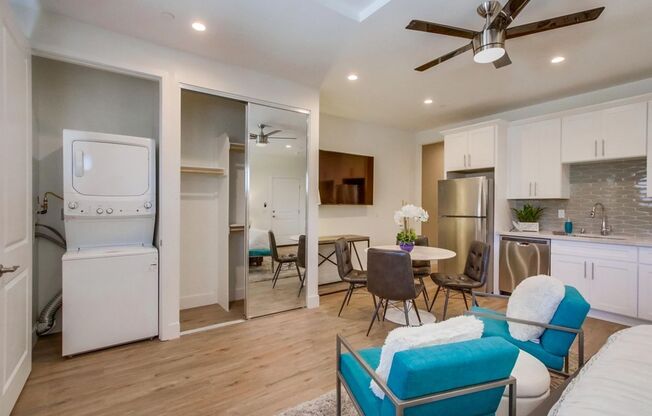 4142-4158 Nordica Ave.