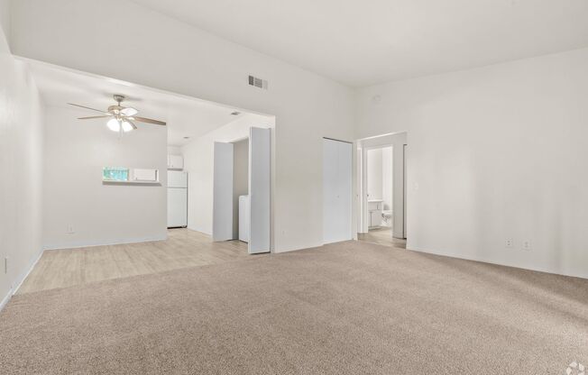 2 beds, 2 baths, 950 sqft, $1,725, Unit CG407