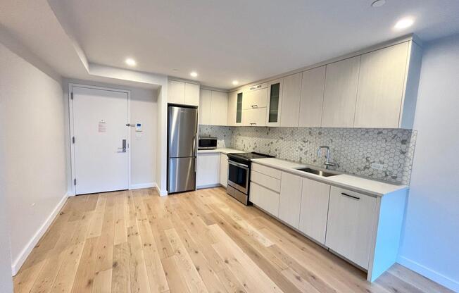 1 bed, 1 bath, $3,407, Unit 4-J