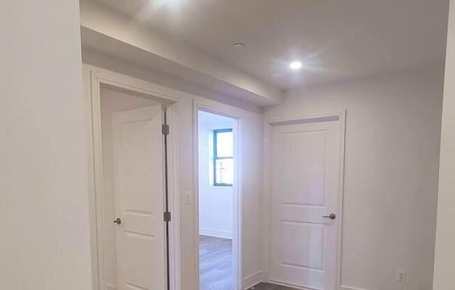 2 beds, 2 baths, 1,200 sqft, $7,500, Unit 11R