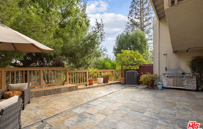 2748 BOTTLEBRUSH DR
