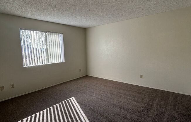 1 bed, 1 bath, 660 sqft, $1,800, Unit 64
