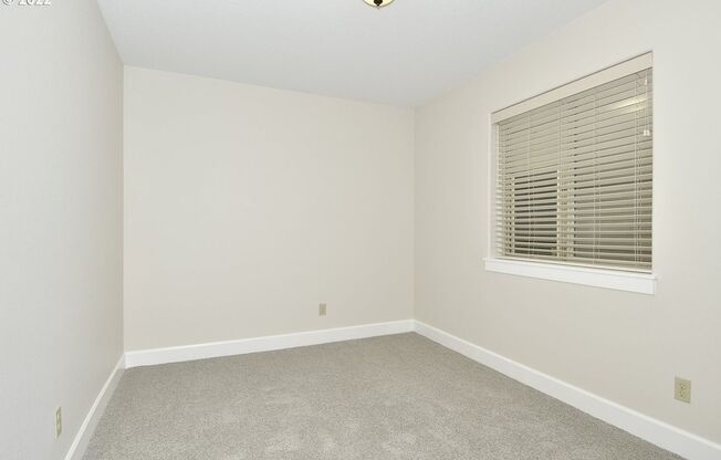 3 beds, 2.5 baths, $2,595