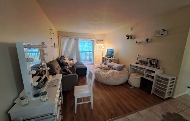 1 bed, 1 bath, 600 sqft, $1,175, Unit 103