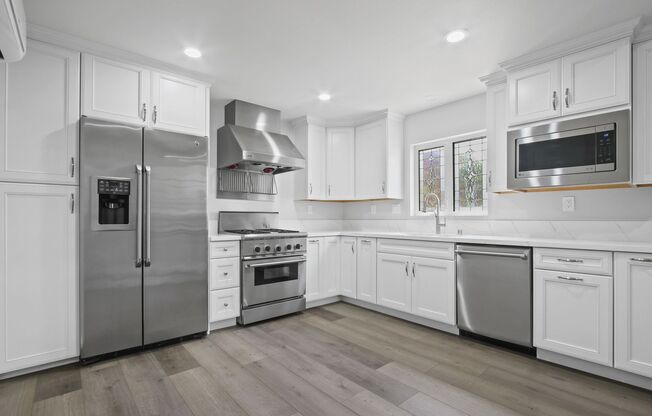 536 Short St, Unit 1/2