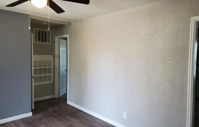 1 bed, 1 bath, $600, Unit 504 S Osage unit 6