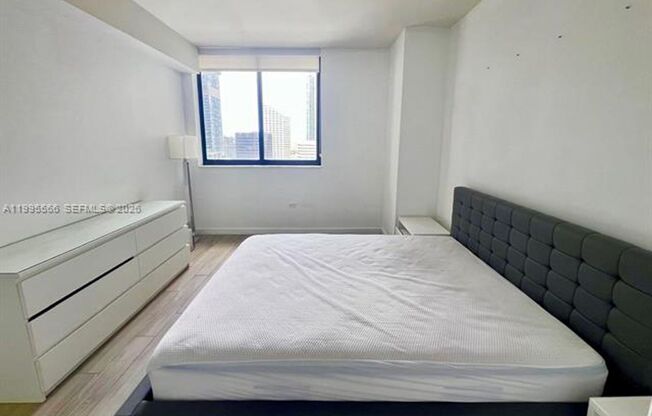 2 beds, 2 baths, 1,096 sqft, $4,550, Unit 999 SW 1st Ave # 1807