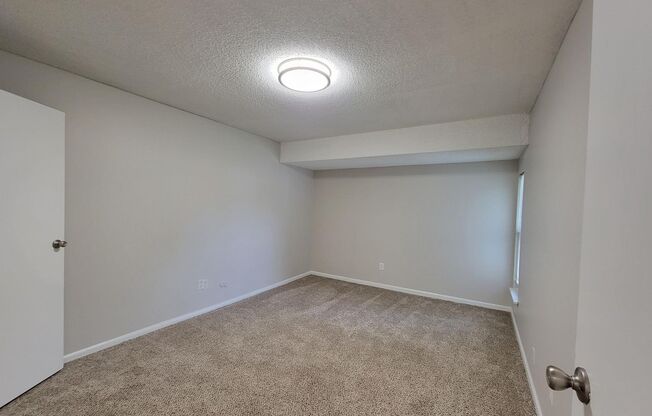 1 bed, 1 bath, 750 sqft, $999, Unit 126302