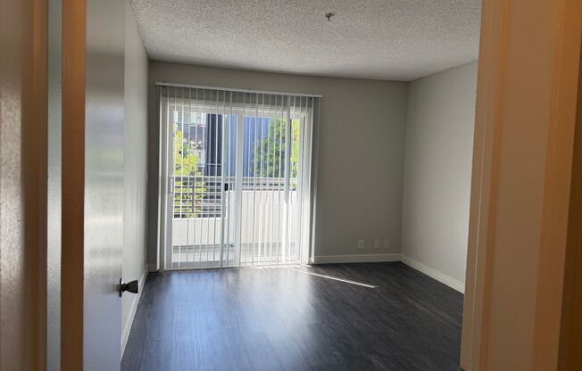 1 bed, 1 bath, 671 sqft, $2,420, Unit 202