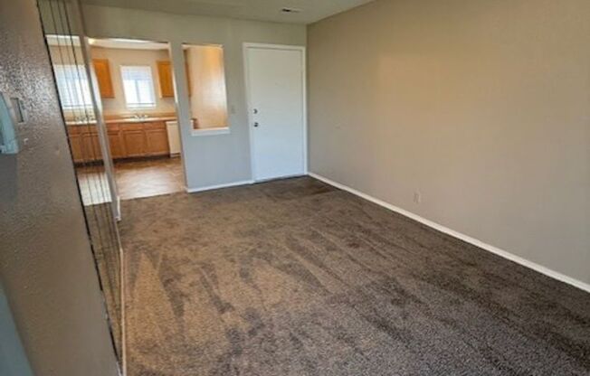 2 beds, 1 bath, 858 sqft, $845, Unit 2615-203