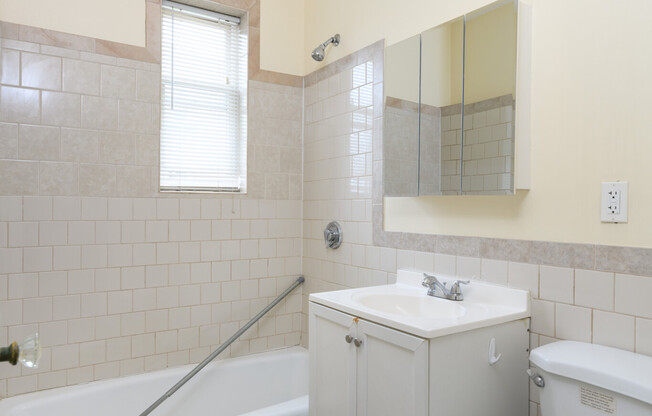 7 SHERBORN CT