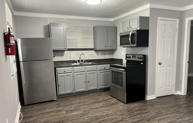 321 Blanks St