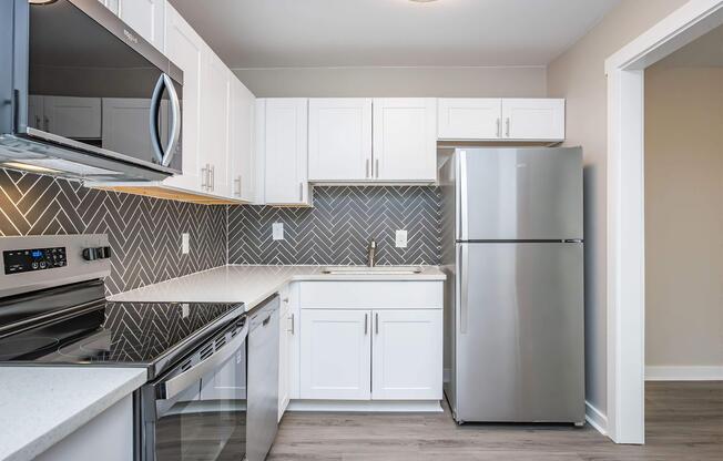 2 beds, 2 baths, 1,120 sqft, $1,829