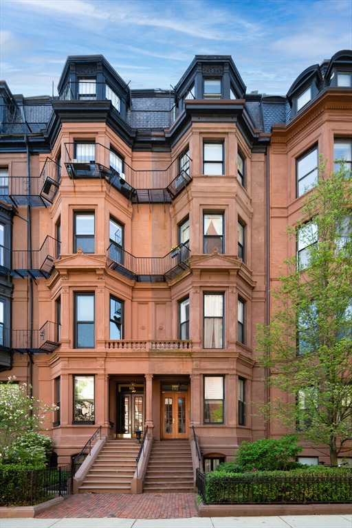 195 BEACON ST