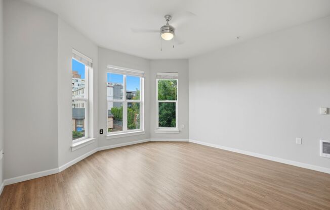 2 beds, 1 bath, 552 sqft, $1,725, Unit 413