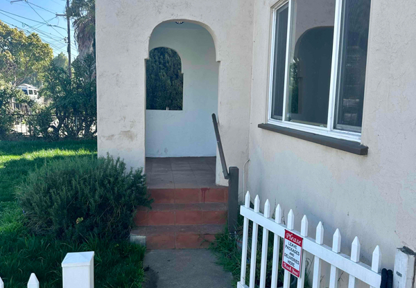 2239 CONIFER AVE