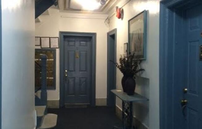 3695 Kennedy Boulevard