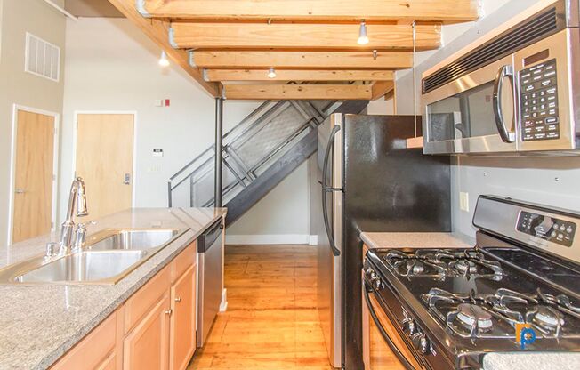 1 bed, 1 bath, 783 sqft, $1,195, Unit 3301-113