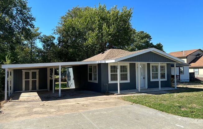 2 Bed home near down town Tulsa