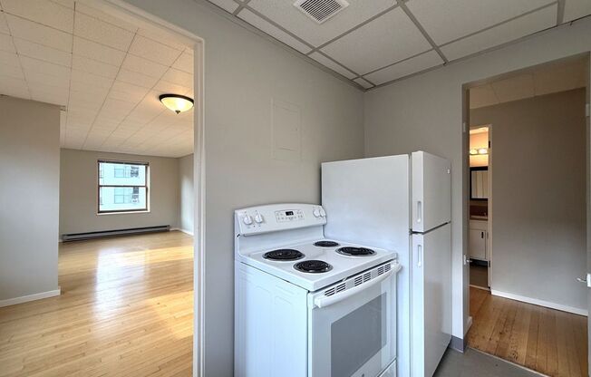 1 bed, 1 bath, 540 sqft, $1,595, Unit 418