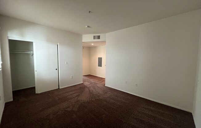 1 bed, 1 bath, 499 sqft, $1,795