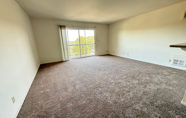 2151 CARLMONT DRIVE