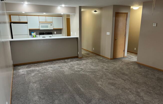 1 bed, 1 bath, 772 sqft, $1,039, Unit 3-105