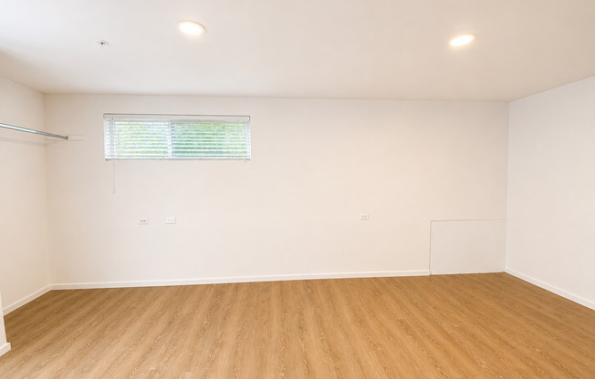 Studio, 1 bath, 175 sqft, $1,265, Unit 4212