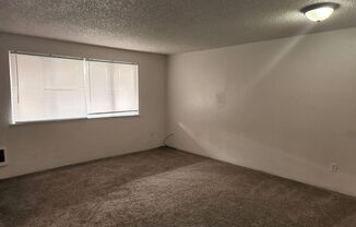 1 bed, 1 bath, $625, Unit 4