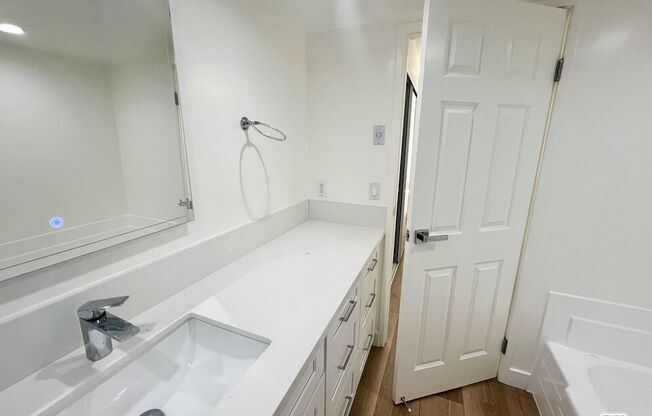 1 bed, 1.5 baths, 1,207 sqft, $4,195, Unit 506