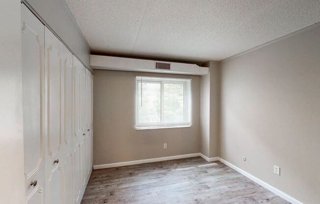 2 beds, 1.5 baths, 1,035 sqft, $1,605, Unit 1-505