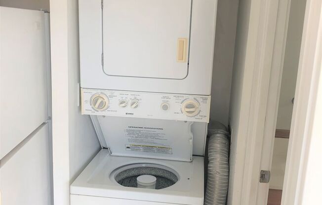 1 bed, 1 bath, $1,995