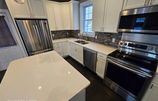 Freshly Updated 3 Bd 2.5 Bath with Parking Available 10/1!