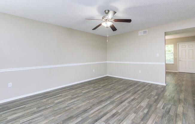 3 beds, 2.5 baths, 1,106 sqft, $1,500