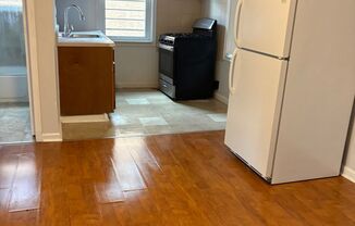 827-829 W 9th
