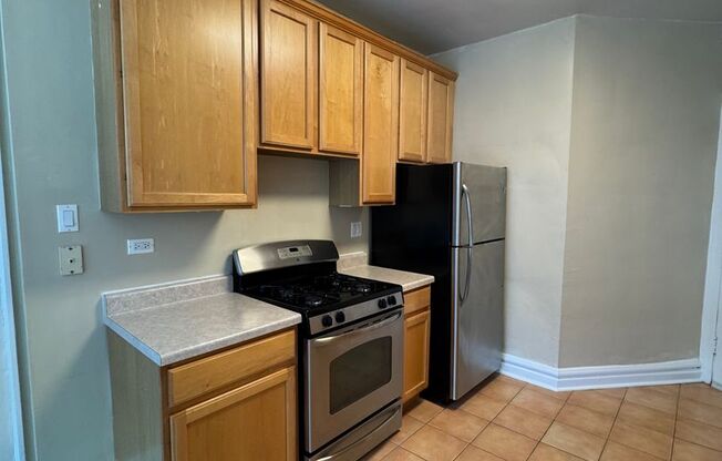 2 beds, 1 bath, 815 sqft, $1,795, Unit 1006-3