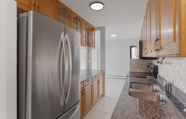 2 beds, 1.5 baths, 976 sqft, $3,000, Unit 12K