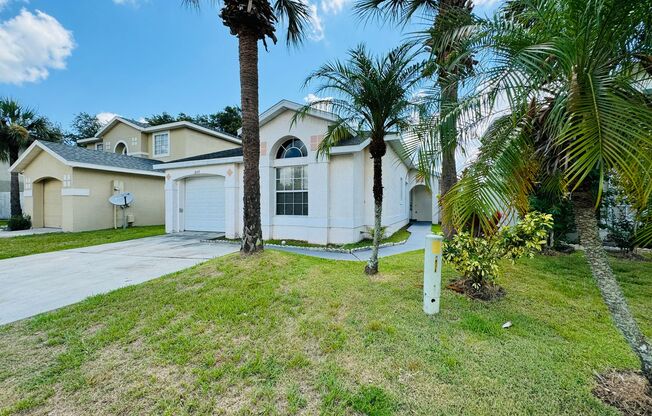 Charming 3 bedroom, 2 Bathroom Home in Kissimmee!!