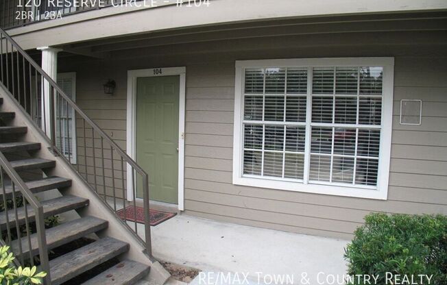 120 RESERVE CIR