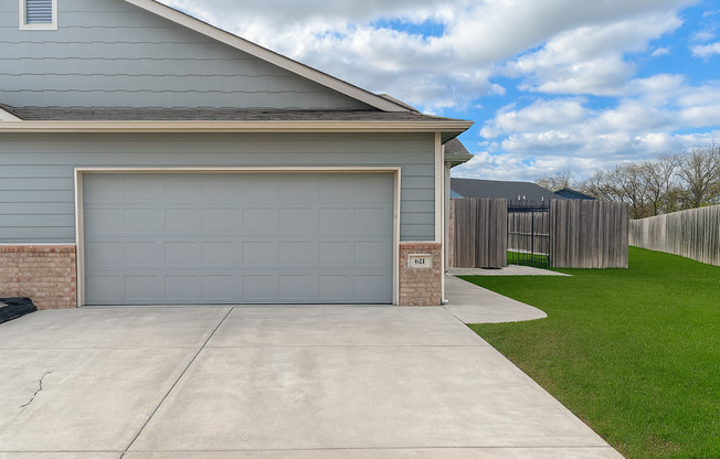 619/21 N Grandstone St