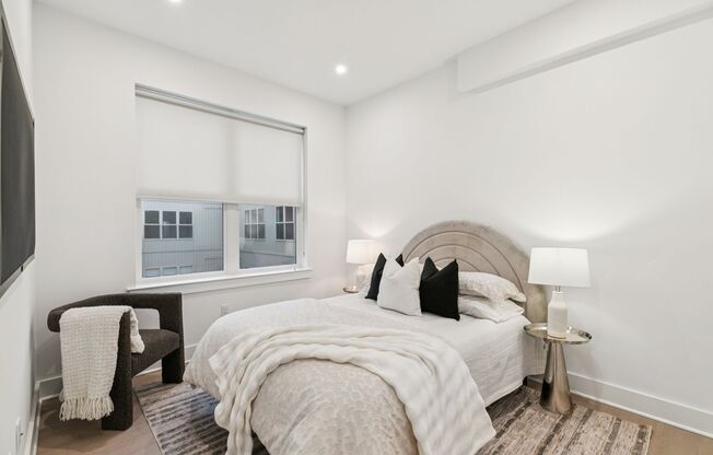 2 beds, 2 baths, 1,000 sqft, $2,773, Unit 105